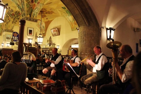 49512238_10156029491507643_7351362733612204032_n